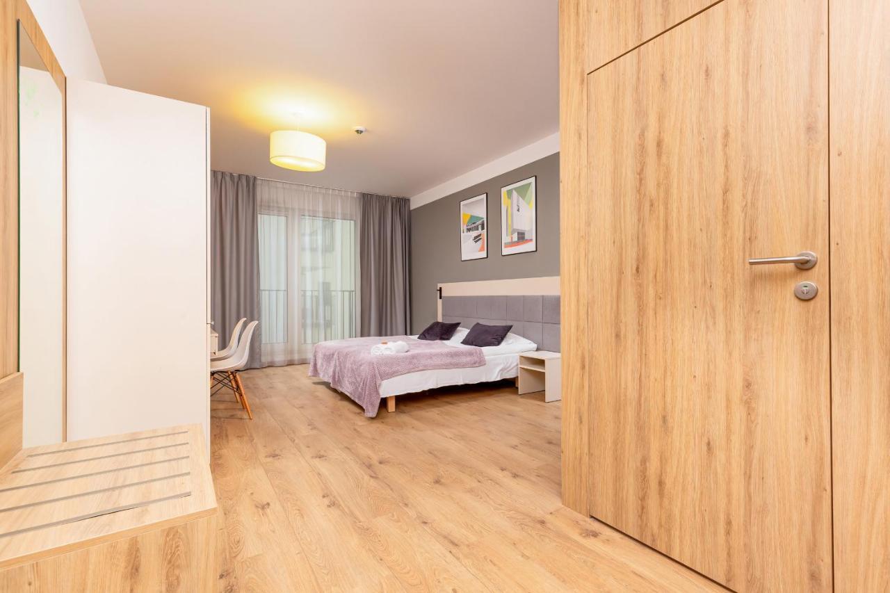 Wolska Residence Apartments With Parking By Noclegi Renters Varsovia Exterior foto